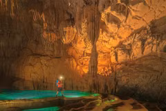 La beauté surréaliste du nouveau système de grottes à Quang Binh