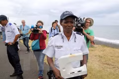 MH370 : découverte de nouveaux débris d'avion suspects 