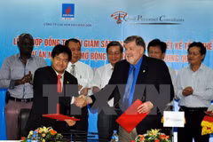 Signature d'un contrat pour la modernisation de la raffinerie de Dung Quat​
