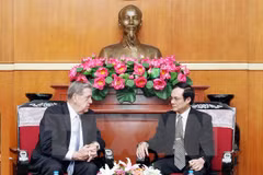 Le Vietnam encourage les religions à participer aux activités sociales