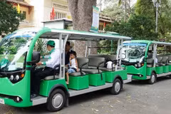 Ho Chi Minh-Ville va piloter des voitures électriques pour les visites dans la ville