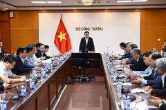 Le Vietnam et le Laos coopèrent dans le commerce de charbon