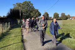 Marche en France pour les enfants vietnamiens