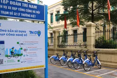 Hanoï lance un service de location de vélos publics dans le centre-ville depuis août