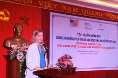 Les États-Unis proposent un entraînement de natation aux athlètes et entraîneurs handicapés vietnamiens