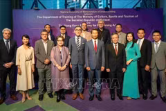 Le Vietnam et Hong Kong renforcent leur coopération en matière de formation culturelle et artistique