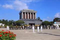 Le mausolée du Président Hô Chi Minh est ouvert aux visiteurs le 1er mai 2023