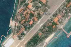 Le drapeau vietnamien sur l'île de Truong Sa Lon illustré sur Google Map