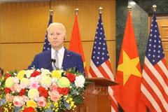 Allocution du président américain Joe Biden à la presse après son entretien avec le secrétaire général Nguyen Phu Trong