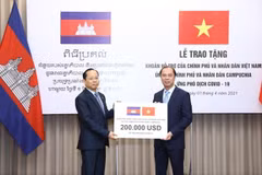 COVID-19 : assistance vietnamienne de 200.000 dollars au Cambodge