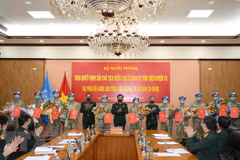 Douze autres officiers vietnamiens participent aux opérations onusiennes