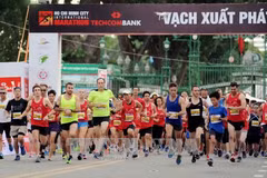 Plus de 5.000 coureurs au marathon international Techcombank de HCM-Ville
