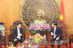 Les fonctionnaires cambodgiens formulent leurs voeux aux habitants de Long An