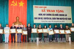 Le Laos salue les contributions des volontaires et experts de Lang Son