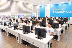Le NIC et Samsung Vietnam lancent un programme de développement des talents technologiques. Photo: nhandan.vn
