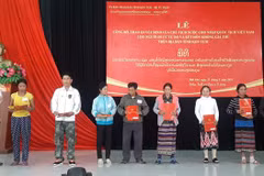 Kon Tum : accès de plusieurs Laotiens à la nationalité vietnamienne