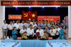 La VNA signe un accord de coopération avec la province de Ca Mau