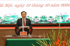 Un membre du Politburo réélu Secrétaire du Comité du Parti de Hanoi