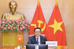 Le Vietnam à une table ronde internationale virtuelle des partis politiques