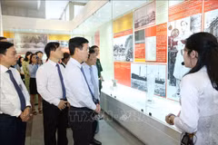Ouverture de deux expositions en hommage au Président Hô Chi Minh à Hanoi