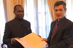 Un citoyen ougandais nommé consul d'honneur du Vietnam 