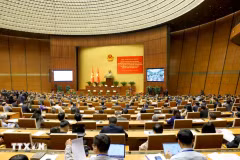 Conférence nationale pour lancer le dressement du bilan de la mise en œuvre de la résolution n° 18-NQ/TW. Photo: VNA