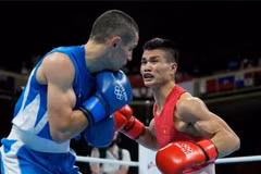 Le boxeur vietnamien Nguyên Van Duong (maillot rouge). Photo: Báo Thể thao & Văn hóa
