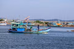 Ba Ria - Vung Tau lance une nouvelle campagne de lutte contre la pêche INN. Photo: VNA