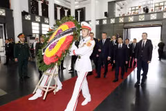 Les dirigeants étrangers se joignent à l'hommage au leader vietnamien