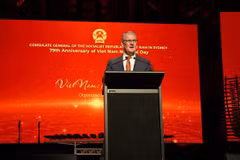 Michael John Daley, membre de l’Assemblée législative de la Nouvelle-Galles du Sud et procureur général de l’État australien lors de l'événement. Photo: VNA