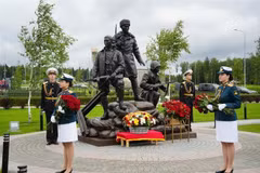 Monument aux soldats volontaires internationaux vietnamiens qui ont combattu pour défendre Moscou pendant la Grande Guerre patriotique (1941-1945). Photo : VNA 