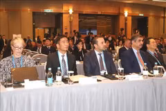 Le procureur général adjoint du Parquet populaire suprême du Vietnam, Nguyên Duy Giang (2e, à partir de la gauche) lors de la cérémonie d’ouverture de la conférence, à Hong Kong, en Chine. Photo : VNA