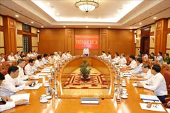 Le secrétaire général et président Tô Lâm (debout) lors de la 26e réunion du Comité de pilotage central pour la prévention et la lutte contre la corruption et la négativité, à Hanoi, le 14 août. Photo : VNA