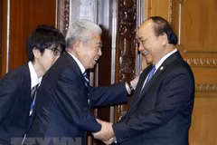 Le PM Nguyen Xuan Phuc rencontre les présidents de la Chambre des représentants et du Sénat du Japon