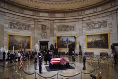 Le Vietnam rend hommage à l’ex-président américain George H.W. Bush