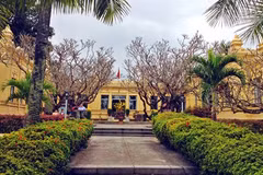 Un musée centenaire qui préserve la sculpture cham 