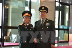 Entretien entre les ministres vietnamien et chinois de la Défense