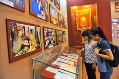 Forte affluence au mémorial du Président Hô Chi Minh à Bac Liêu