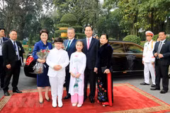  Cérémonie d’accueil officielle du président sud-coréen au Vietnam