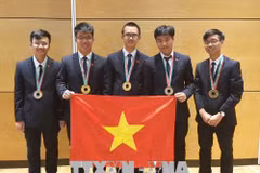 38 élèves vietnamiens primés lors des Olympiades régionales et internationales