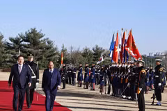 Cérémonie d’accueil officielle du président Nguyen Xuan Phuc en République de Corée