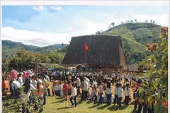 Les Xê Dang encouragés à perpétuer leurs traditions