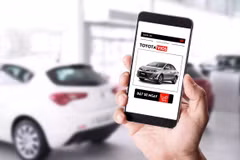 Les constructeurs automobiles se mettent à la vente en ligne