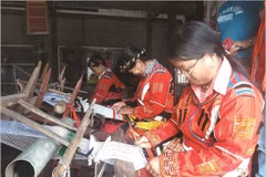 Le tissage traditionnel des habits des Pà Then
