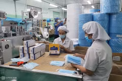 Le Vietnam exporte près de 416 millions de masques de protection