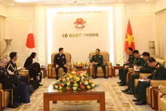 Renforcer la coopération Vietnam - Laos dans la formation des cadres et officiers politiques