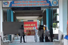 COVID-19: Dissolution de l'hôpital de campagne de Hoa Vang à Da Nang