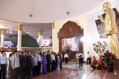 Hommage au président lao Kaysone Phomvihane à l'occasion du 100e anniversaire de sa naissance