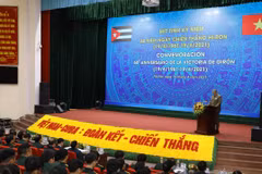 Meeting en l’honneur de la victoire de Giron de Cuba à Hanoï