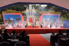 Son La célèbre les 60 ans des relations diplomatiques Vietnam-Laos